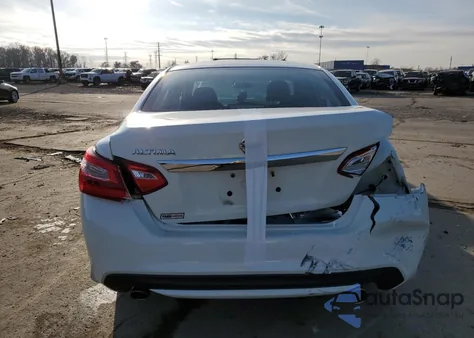 2017 Nissan Altima 2.5 из США, поврежденный, VIN 1N4AL3AP3HC480088